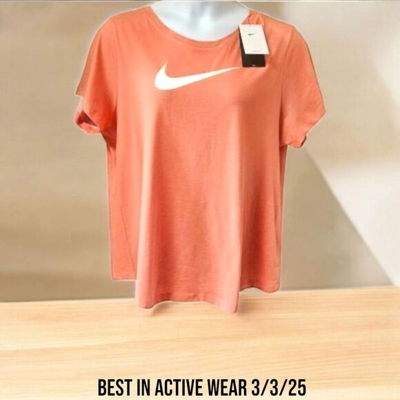 NIKE TRAINGING Plus Size Logo Print Short Sleeve Tee 1X With Dri-Fit - Picture 1 of 12